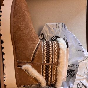 UGG Chestnut Classic Mini Atherson Boots